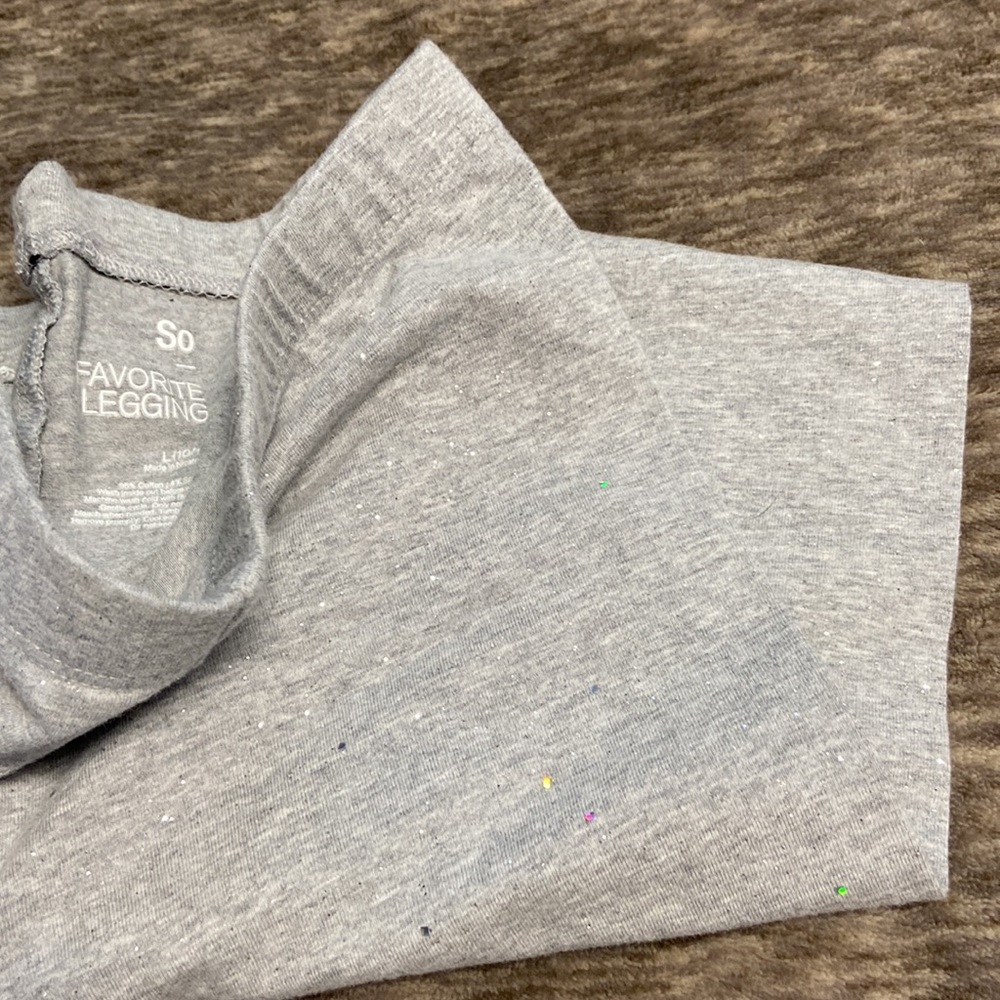 Bundle of 3 SO Brand Dog tee, mermaid unicorn Tee & gray sparkle leggings - Picture 9 of 15